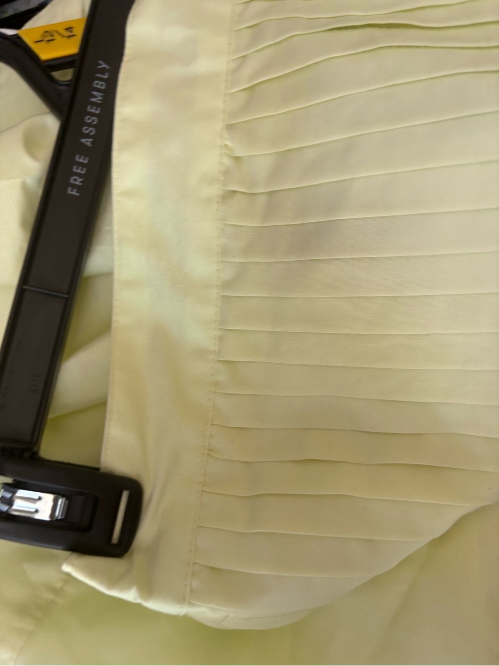 Womens knee high skirt light yellow - Picture 2 of 2